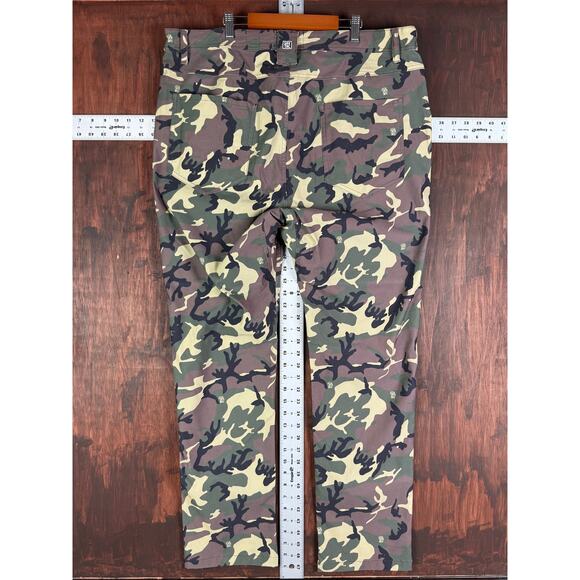 Savage Tacticians Trek Lightweight Activewear Pants M81 Camo Green Mens 40x32 - Picture 8 of 12